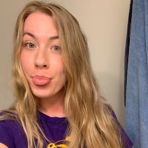 Meet your Posher, Christina